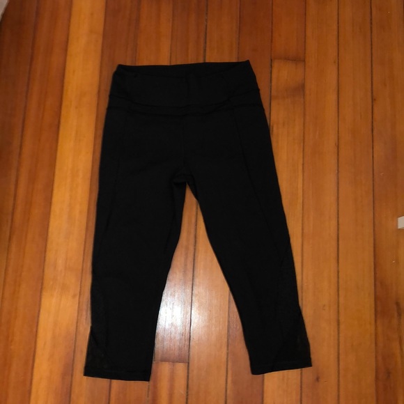 lululemon athletica Pants - Black crop Lululemon leggings